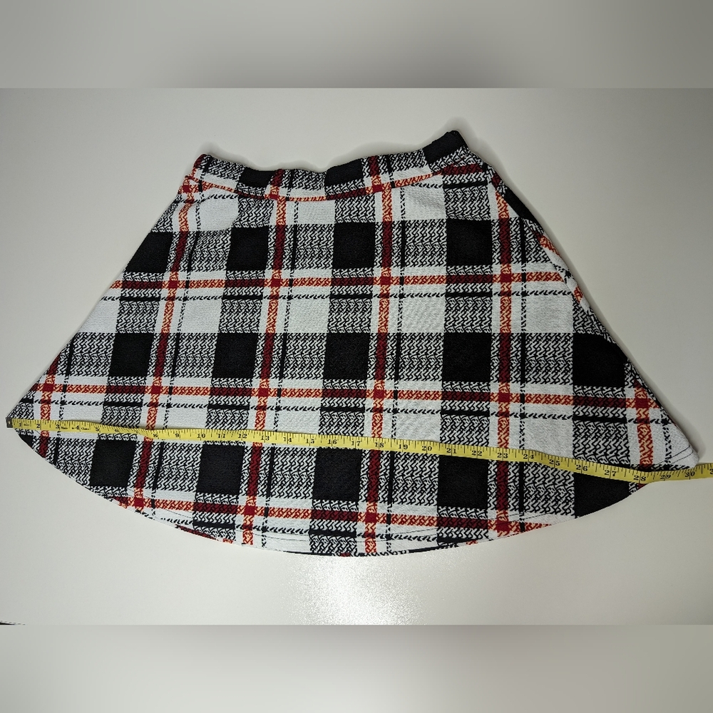 Angie Girls X- Large Girls Mini Skirt Black Red White Plaid Preowned - Picture 11 of 12